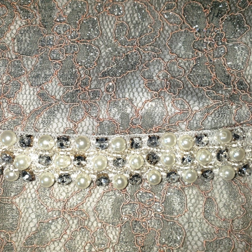 Dress - Picture 2 of 4